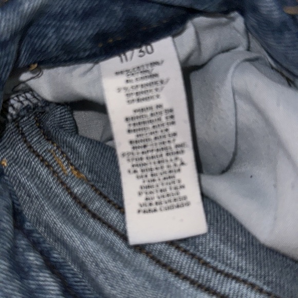 Size 30 / 11 ReGeneration Meadow Distressed Stretch Jeans. Super cute & stretchy - Picture 7 of 8